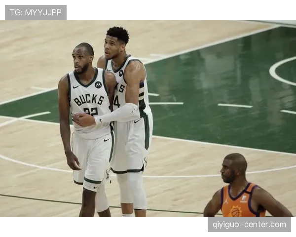 米德尔顿无球跑位制造空位，较字母哥更稳定外线