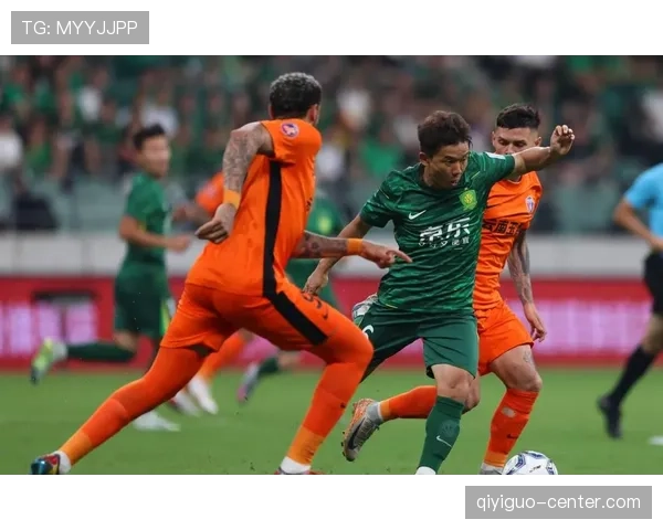 北京国安高位压迫下防线频现空当，防守稳定性面临考验