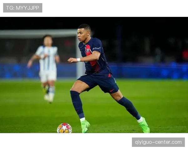 姆巴佩出走皇马后巴黎混乱开局，球队实力大幅下滑球迷集体抗议陷入危机