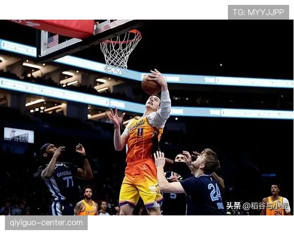 张伯伦篮下终结能力显著领先，单赛季多次45+得分打破内线效率纪录